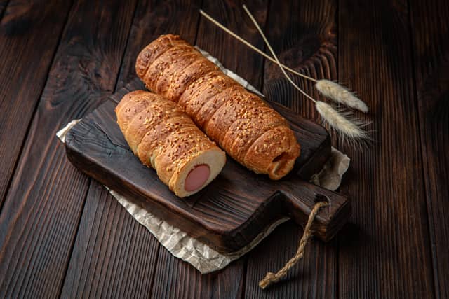 Crenvușcă în aluat - Patiseria | Cafenea | Brutarie Con Gusto Bakery in Chișinău