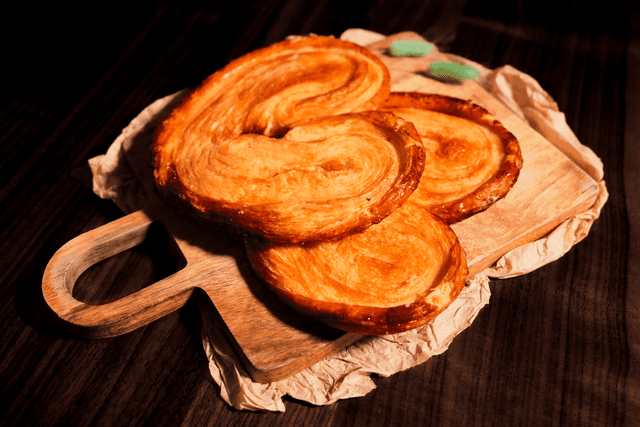 Urechiușa cu zahar - Patiseria | Cafenea | Brutarie Con Gusto Bakery in Chișinău